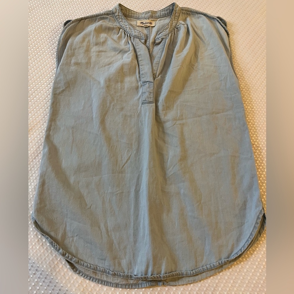 Madewell Chambray Sleeveless Top, Women’s size XXS, preppy top for all seasons